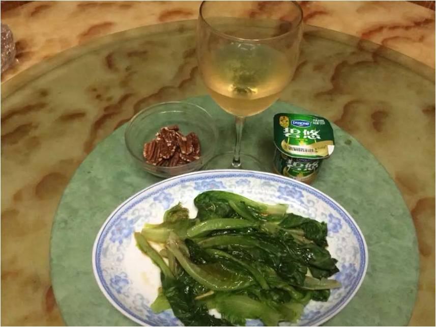 這是我的營養(yǎng)餐，還是你的營養(yǎng)餐，給你的作物也做做營養(yǎng)餐吧